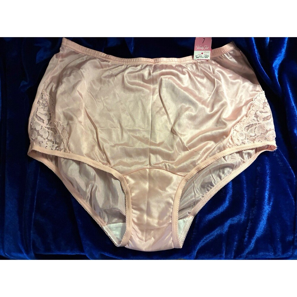 VTG Vanity Fair Brief Panties Pink Nylon Lace Trim gusset Stretch Sz 7/44,13-001